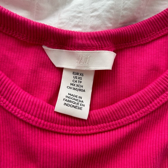 H&M hot pick crop top - Picture 2 of 2